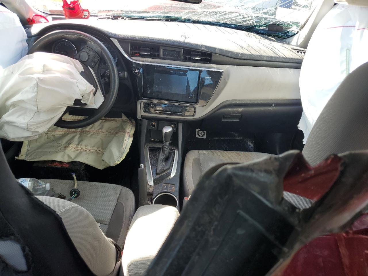 2017 Toyota Corolla L VIN: 2T1BURHE0HC746631 Lot: 82370425