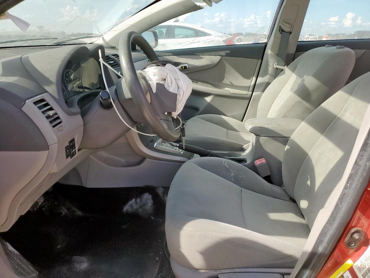 2010 Toyota Corolla Base VIN: 1NXBU4EE0AZ327660 Lot: 82297625