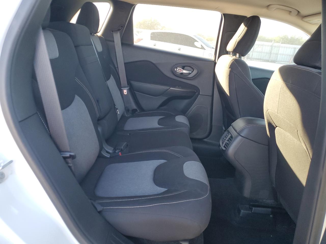 2017 Jeep Cherokee Sport VIN: 1C4PJLAS5HW547822 Lot: 89843445