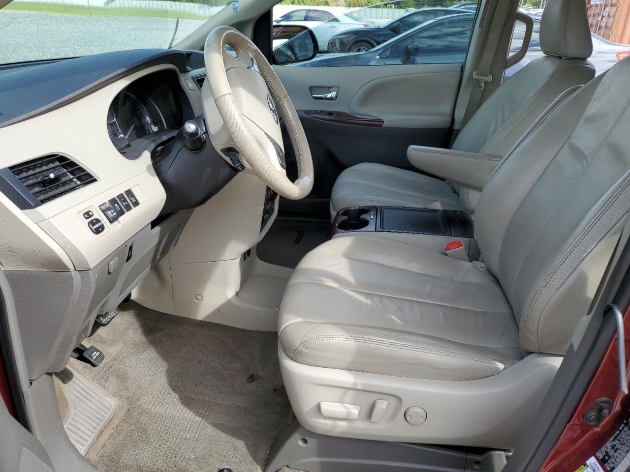 2014 Toyota Sienna Xle VIN: 5TDYK3DC8ES479503 Lot: 85530865