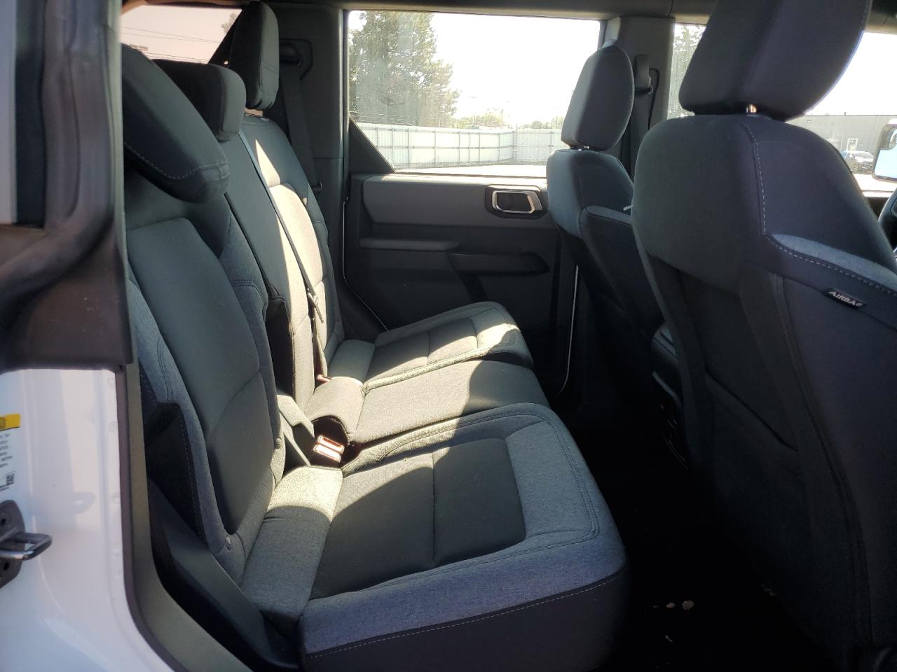 2022 Ford Bronco Base VIN: 1FMDE5BH6NLB72697 Lot: 85388465