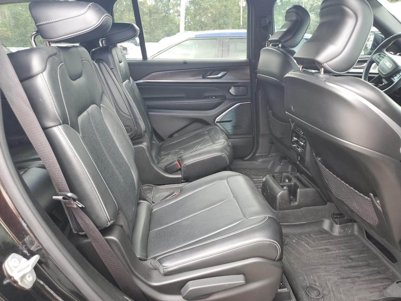 2021 Jeep Grand Cherokee L Overland VIN: 1C4RJJDG2M8183930 Lot: 82263415