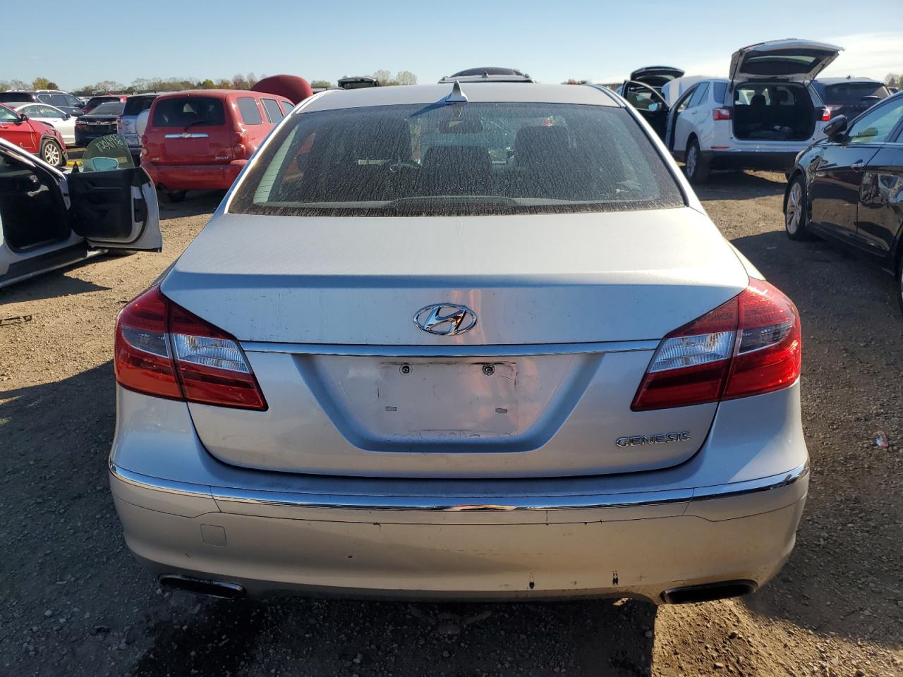 2013 Hyundai Genesis 3.8L VIN: KMHGC4DD1DU225161 Lot: 90030135