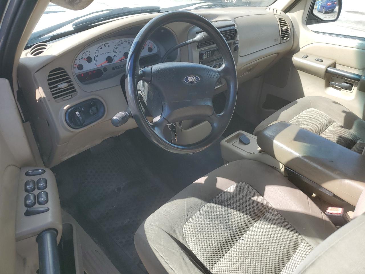 2004 Ford Explorer Sport Trac VIN: 1FMZU67K04UC04295 Lot: 81498245