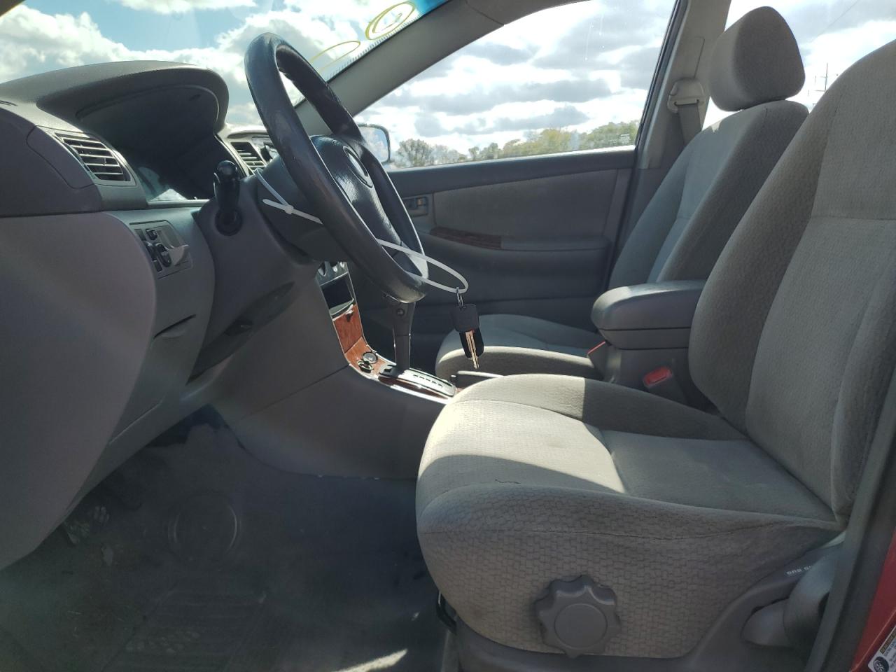 2004 Toyota Corolla Ce VIN: 2T1BR38E34C240722 Lot: 82695415