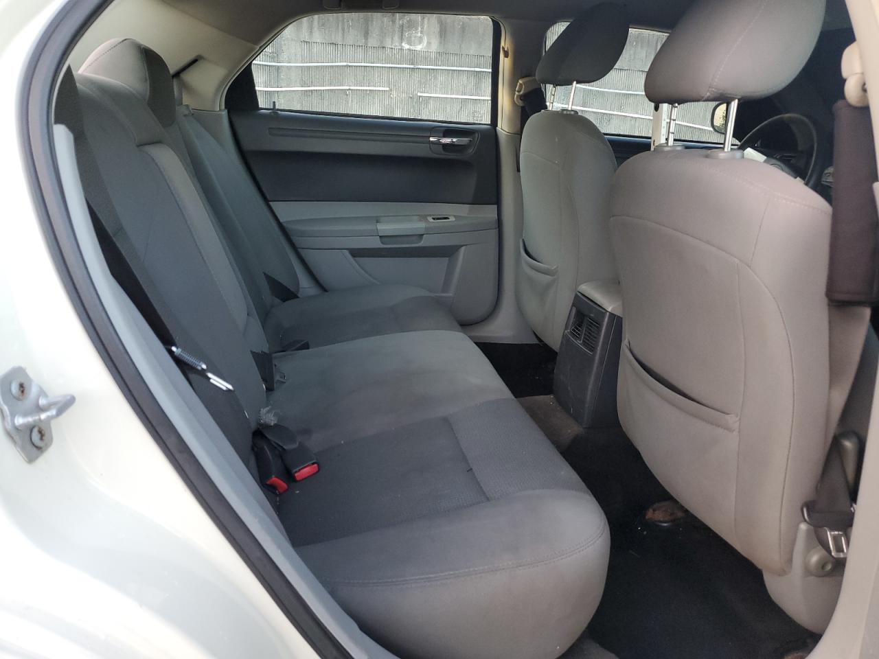 2007 Chrysler 300 VIN: 2C3KA43R87H704416 Lot: 82469295