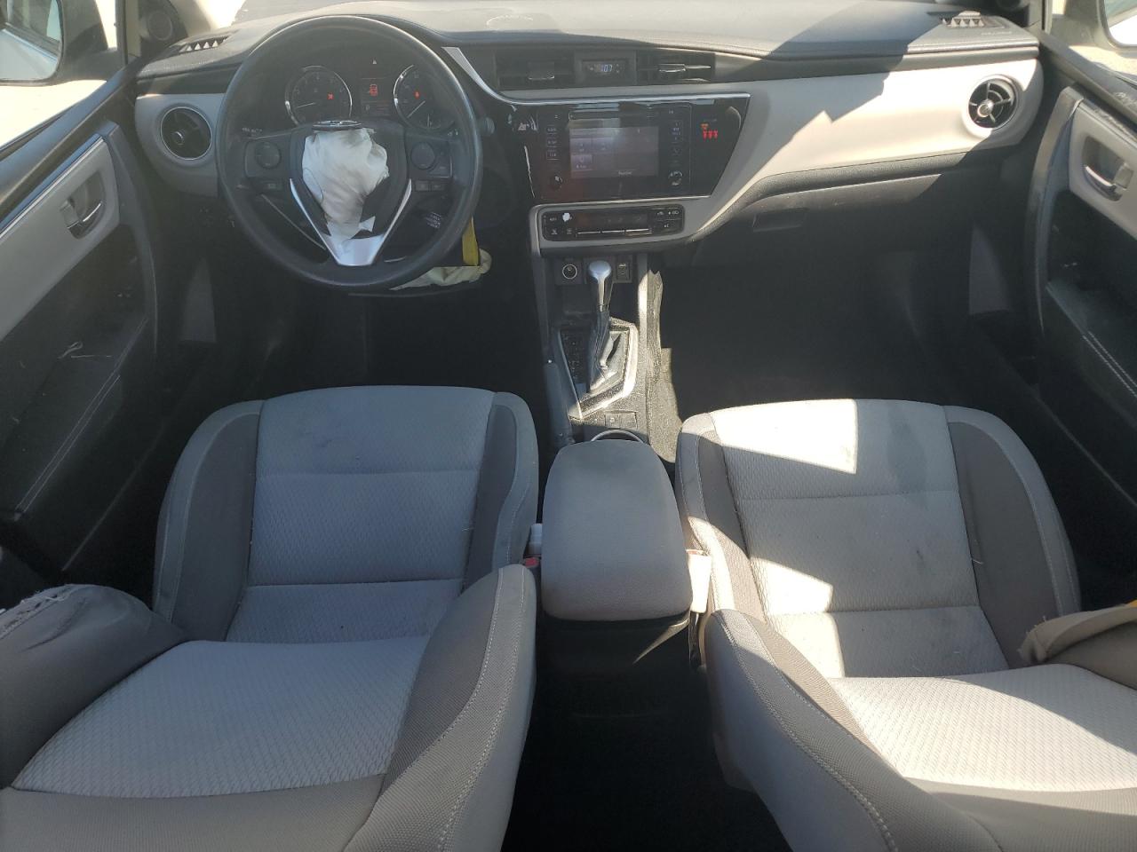2018 Toyota Corolla L VIN: 5YFBURHE6JP809964 Lot: 86435775