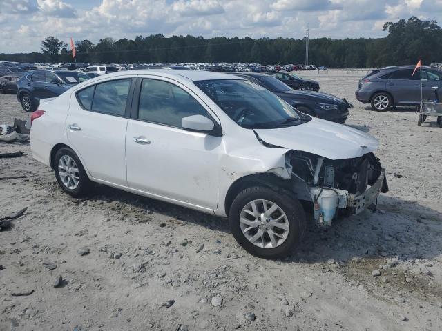  NISSAN VERSA 2019 Белы