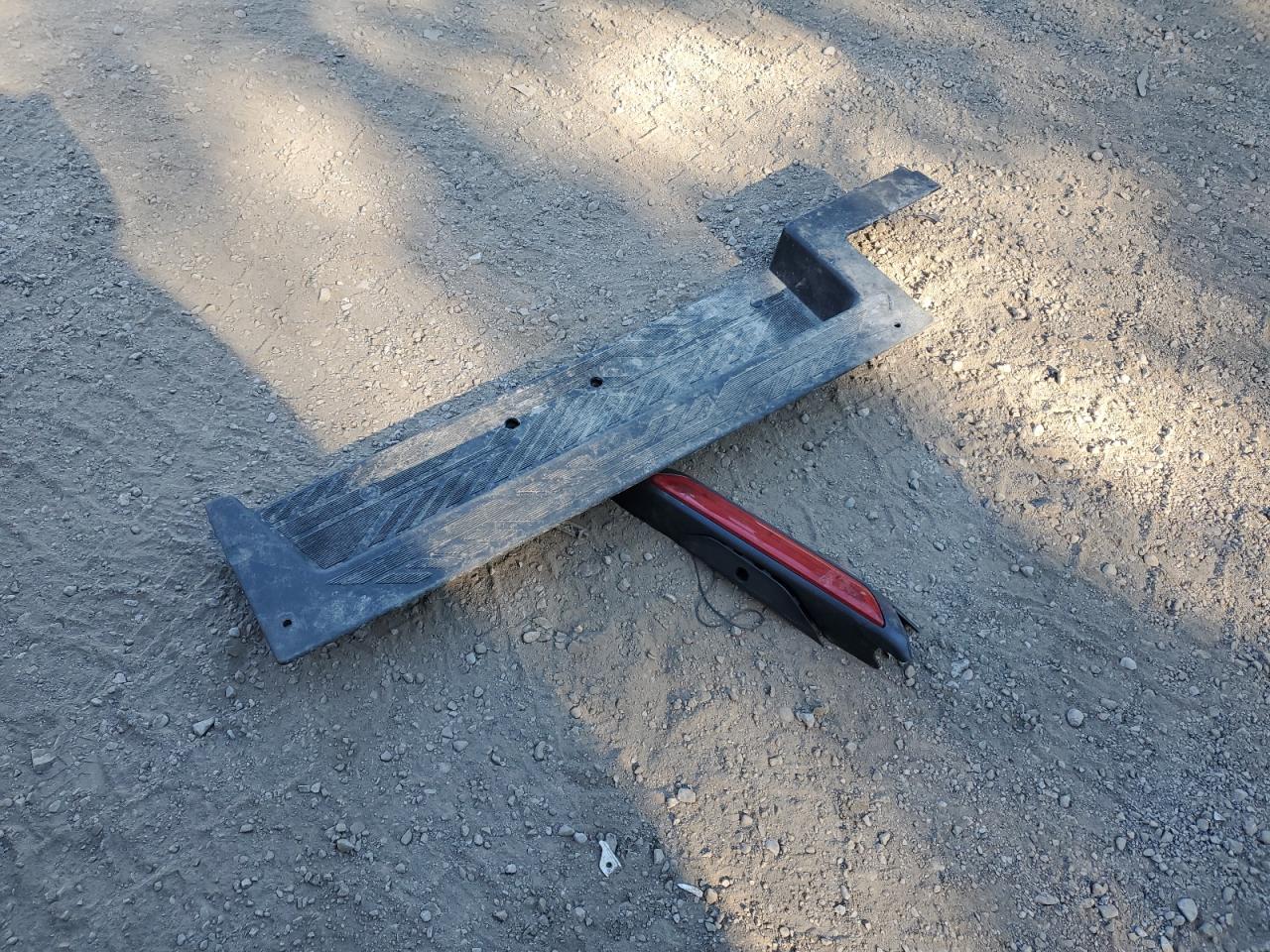 2018 Ford Transit T-250 VIN: 1FTYR3XG1JKA82825 Lot: 81981975