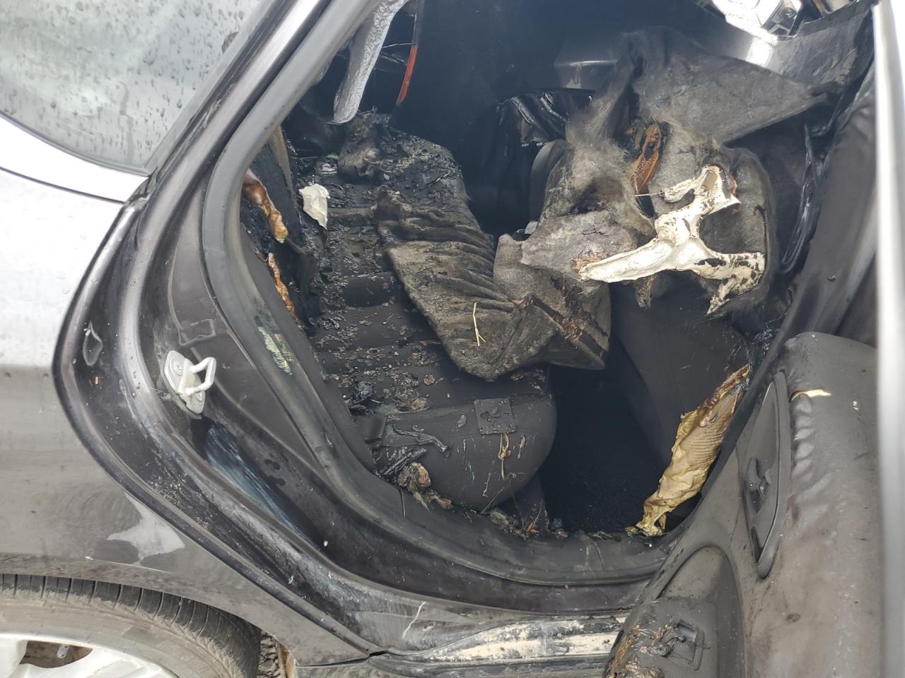 2015 Chrysler 200 Limited VIN: 1C3CCCABXFN699661 Lot: 85396235