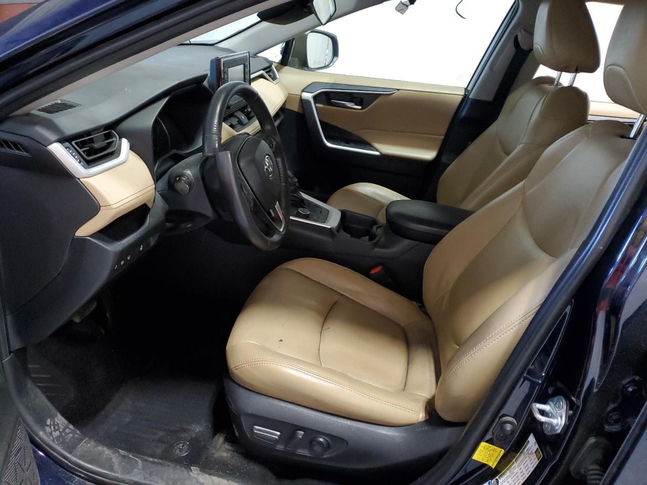 2020 Toyota Rav4 Xle VIN: 4T3RWRFV7LU009291 Lot: 68323935