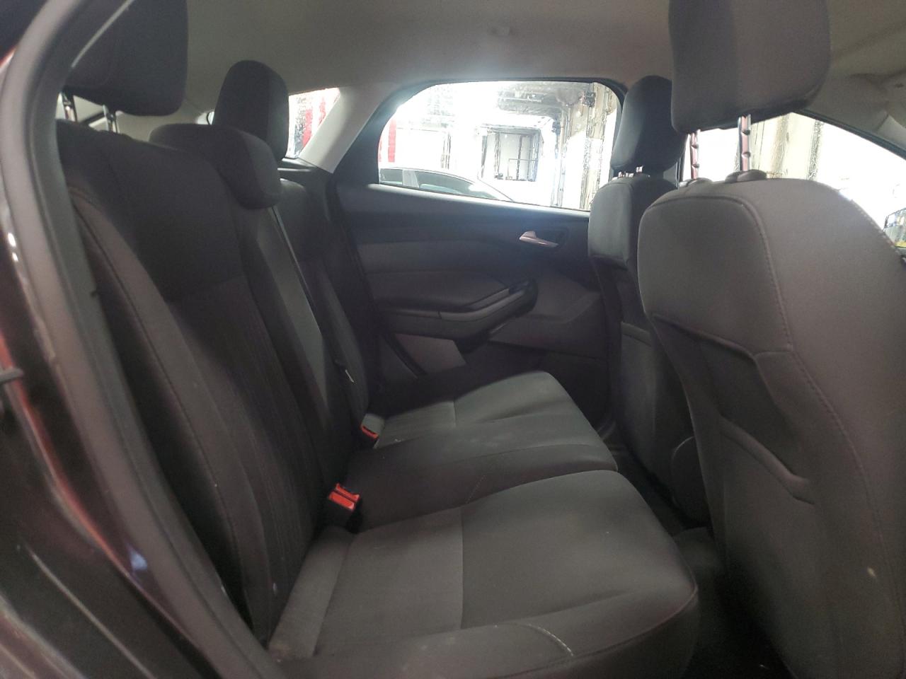 2016 Ford Focus Se VIN: 1FADP3K25GL285077 Lot: 85584075