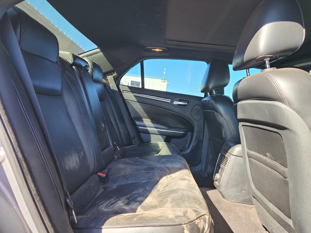 2011 Chrysler 300C VIN: 2C3CA6CT5BH522869 Lot: 89889825