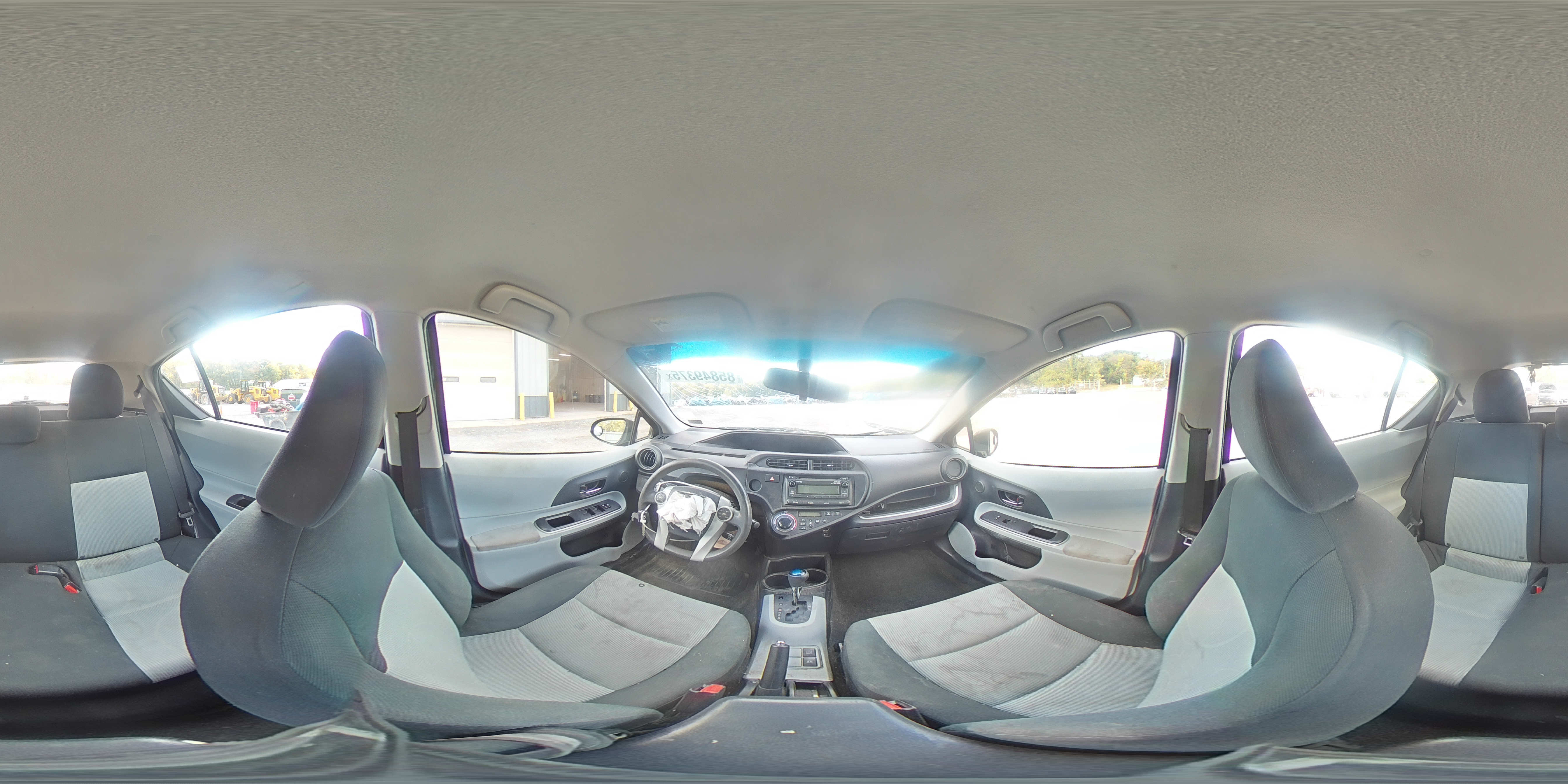 2014 Toyota Prius C VIN: JTDKDTB35E1573886 Lot: 85849375