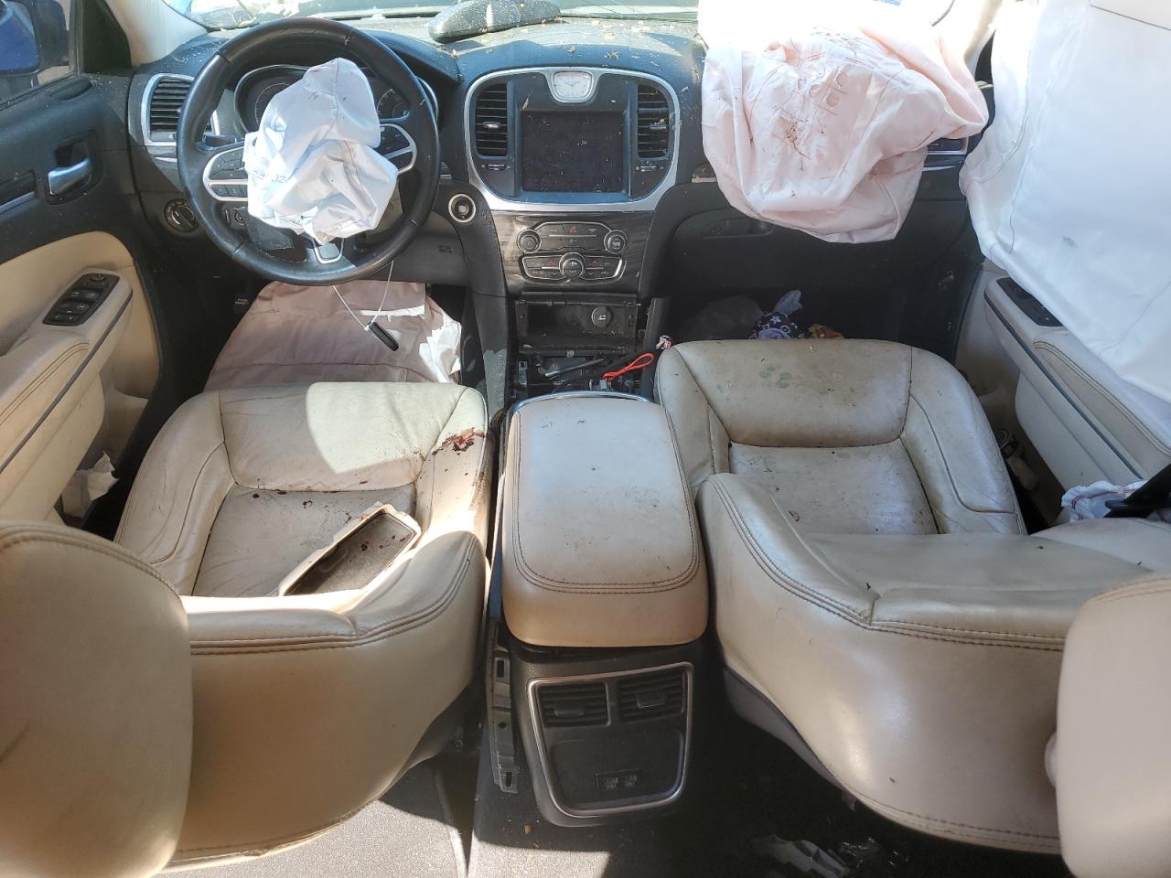 2020 Chrysler 300 Touring VIN: 2C3CCAAG6LH120234 Lot: 85850235