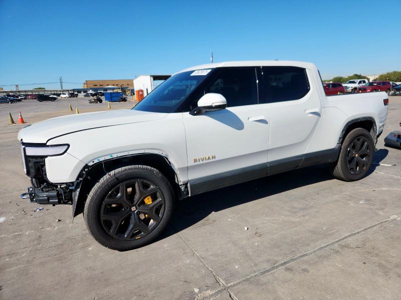 RIVIAN R1T LAUNCH 2022
