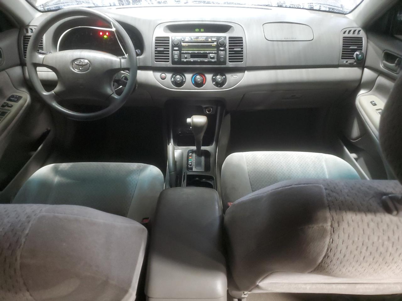 2003 Toyota Camry Le VIN: 4T1BF32K33U548784 Lot: 85709875