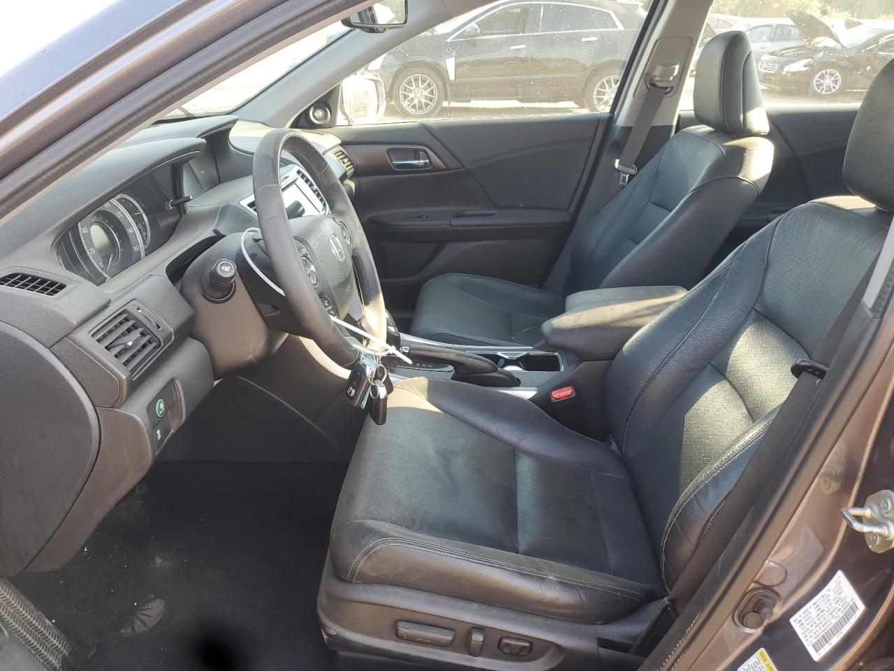 2013 Honda Accord Exl VIN: 1HGCR3F88DA045643 Lot: 84902765