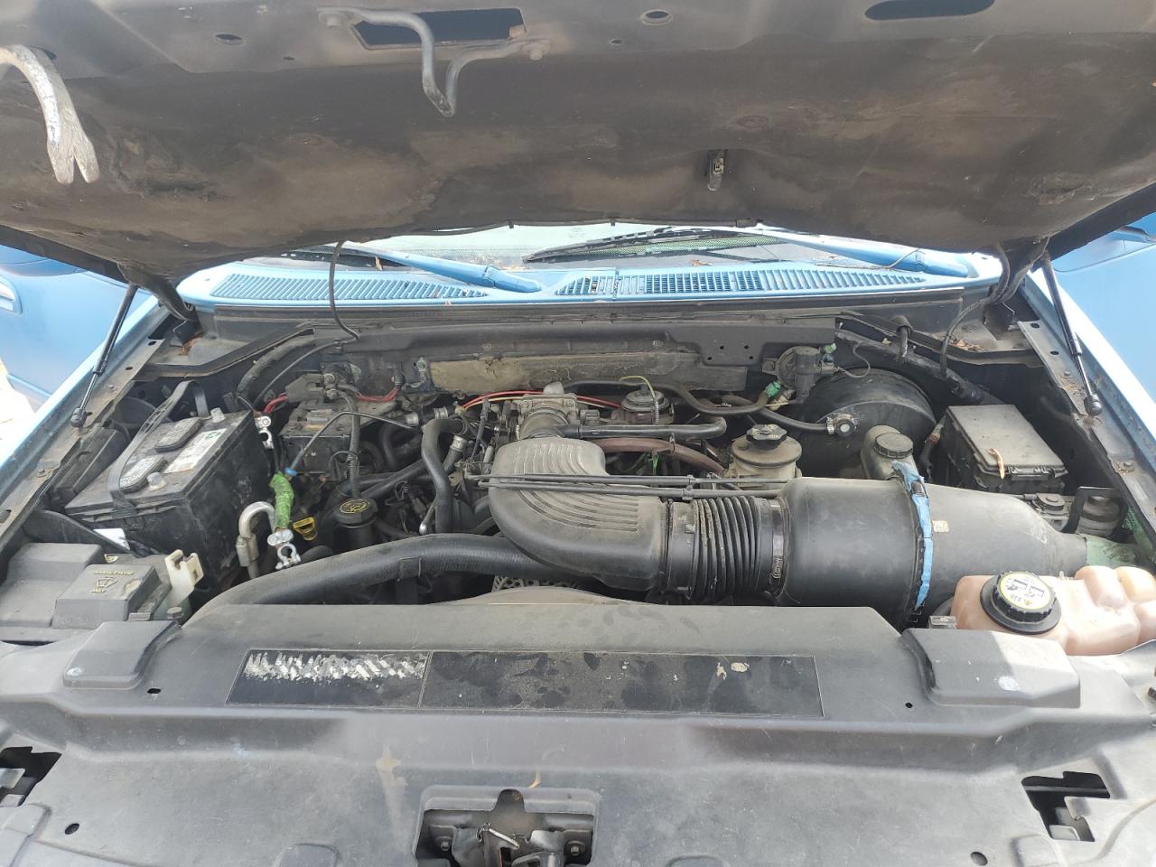 2000 Ford Expedition Eddie Bauer VIN: 1FMRU17L7YLB40831 Lot: 86040035