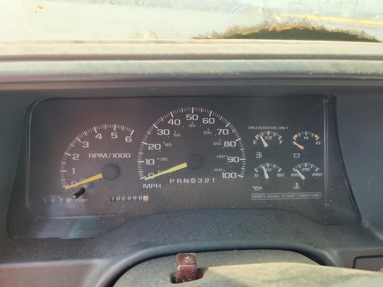 2000 Chevrolet Gmt-400 C3500 VIN: 1GBJC34R3YF426185 Lot: 82289655