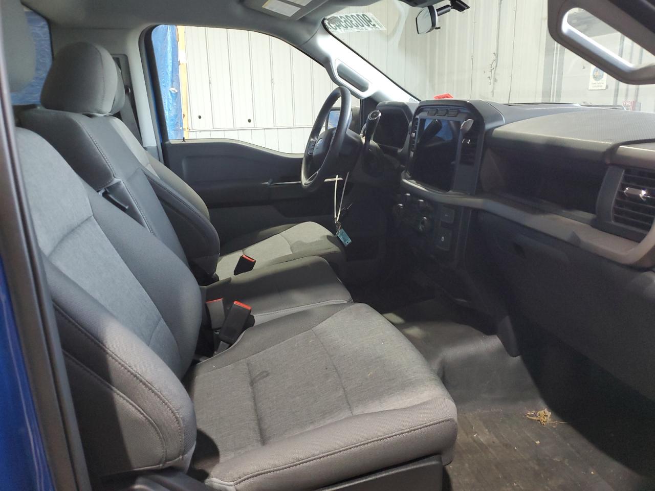 2024 Ford F150 Xl VIN: 1FTMF1L54RKF00399 Lot: 90036545