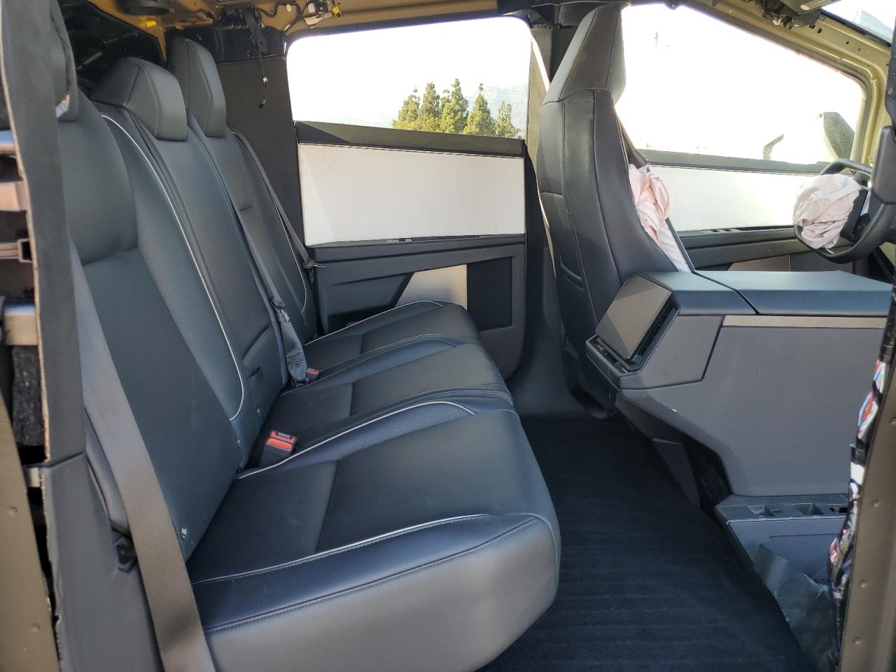 2024 Tesla Cybertruck VIN: 7G2CEHEEXRA020699 Lot: 84898905