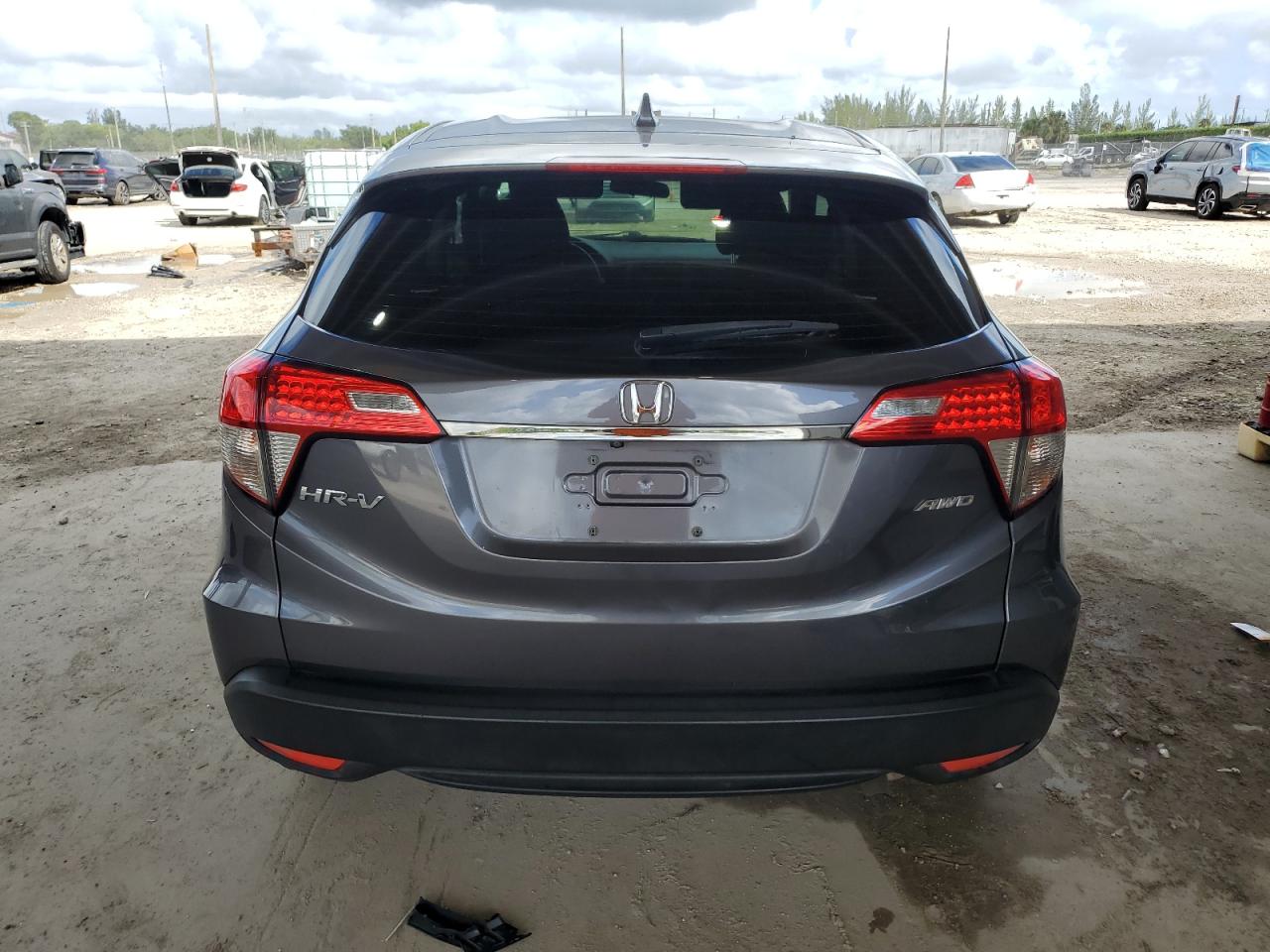 2020 Honda Hr-V Lx VIN: 3CZRU6H37LM725054 Lot: 85328835