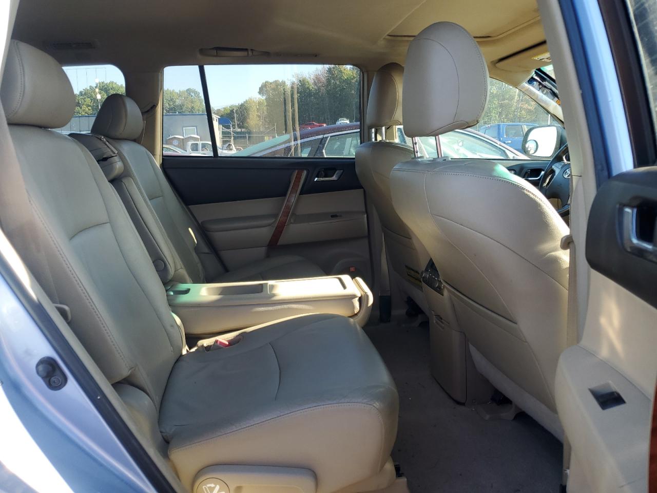 2008 Toyota Highlander Limited VIN: JTEES42A882055451 Lot: 84591705