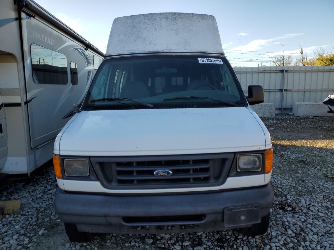 2005 Ford Econoline E350 Super Duty Van VIN: 1FTSS34L05HB37327 Lot: 87282555