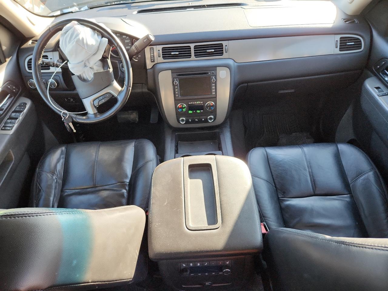 2010 Chevrolet Tahoe K1500 Lt VIN: 1GNUKBE08AR225609 Lot: 82423145