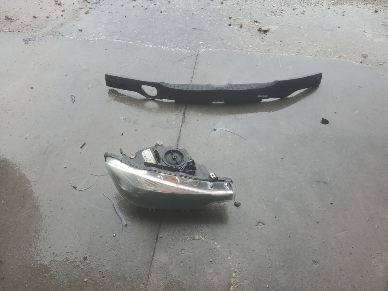 2017 BMW 320 I VIN: WBA8A9C30HK864490 Lot: 84792935