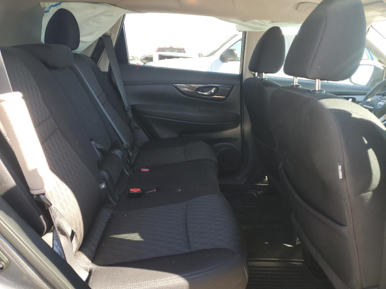 2017 Nissan Rogue Sv VIN: 5N1AT2MV9HC770930 Lot: 86084095