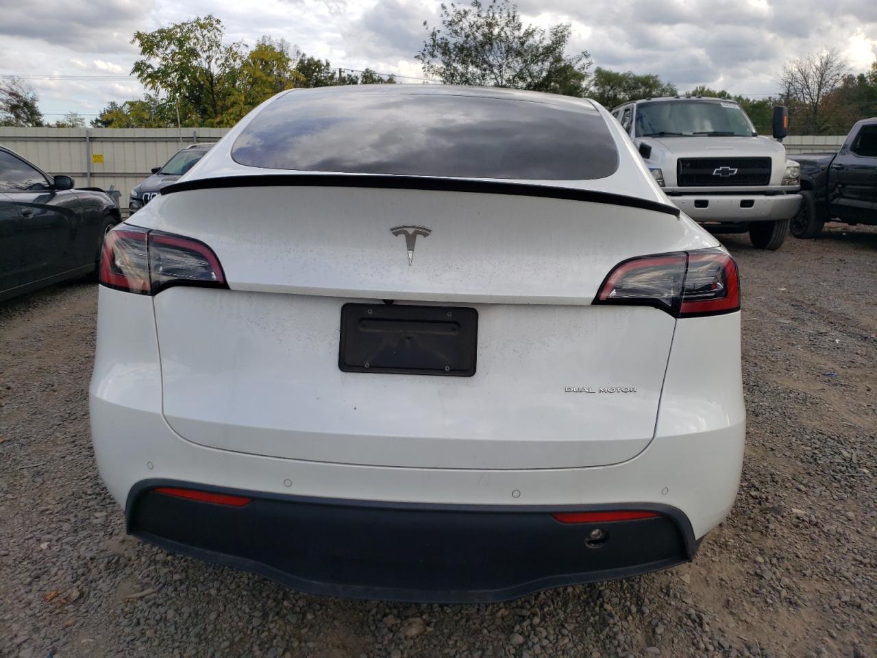 2022 Tesla Model Y VIN: 7SAYGDEE1NA019014 Lot: 84739095