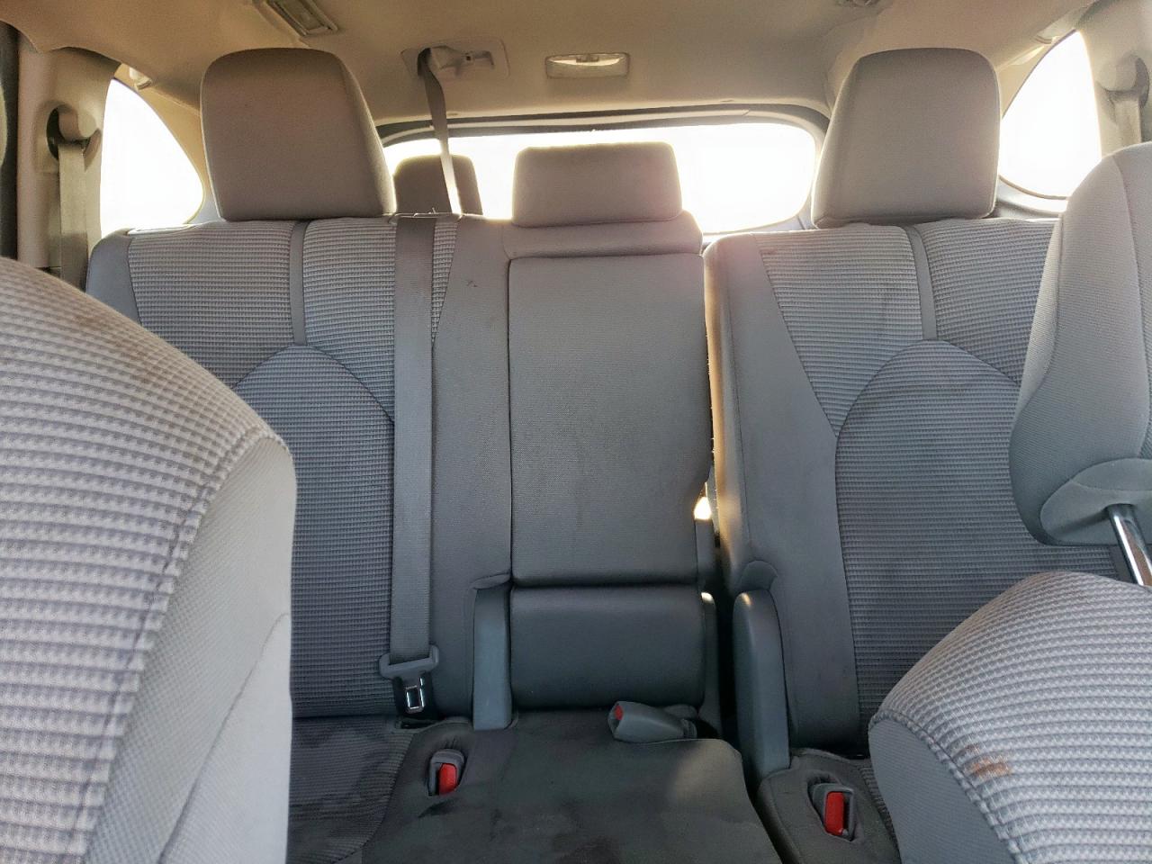 2021 Toyota Highlander L VIN: 5TDZZRAH6MS530448 Lot: 85530565