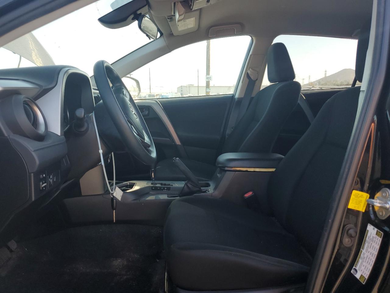 2018 Toyota Rav4 Le VIN: 2T3ZFREV0JW493531 Lot: 85576925