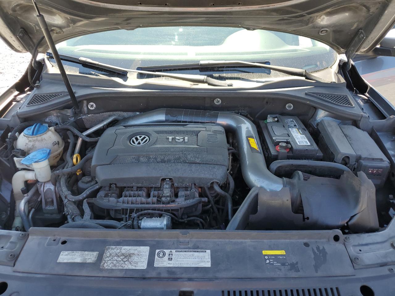 2015 Volkswagen Passat S VIN: 1VWAS7A3XFC085143 Lot: 82473575