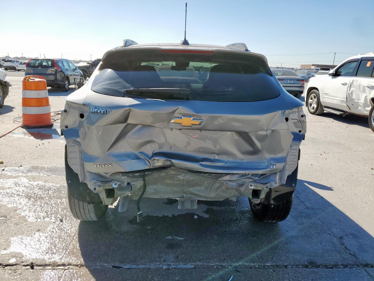 2024 Chevrolet Trax 1Lt VIN: KL77LHE20RC210637 Lot: 89701085