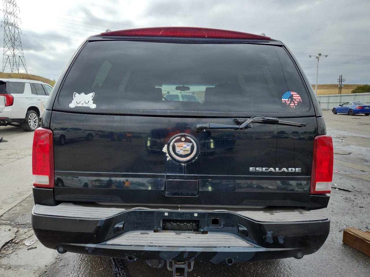 2002 Cadillac Escalade Luxury VIN: 1GYEC63T52R307405 Lot: 85707005