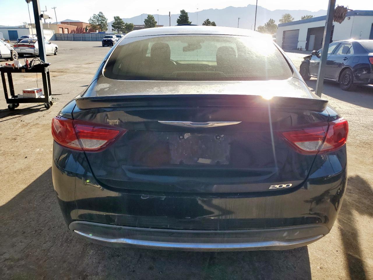 2015 Chrysler 200 Limited VIN: 1C3CCCAB2FN653385 Lot: 85175425