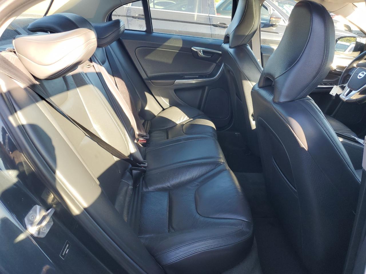 2014 Volvo S60 T5 VIN: YV1612FS5E2276983 Lot: 82306995