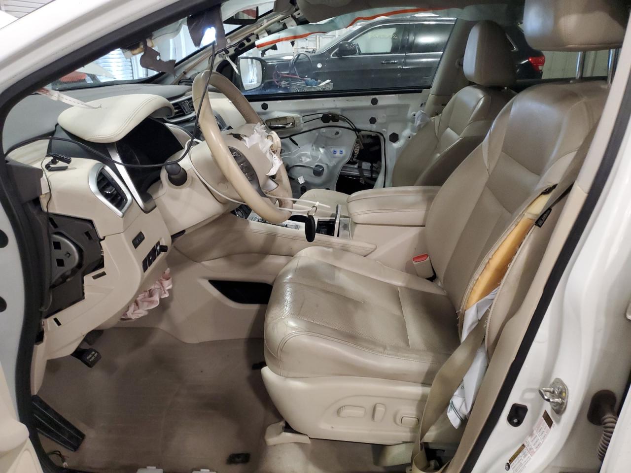 2015 Nissan Murano S VIN: 5N1AZ2MH2FN230572 Lot: 82369575
