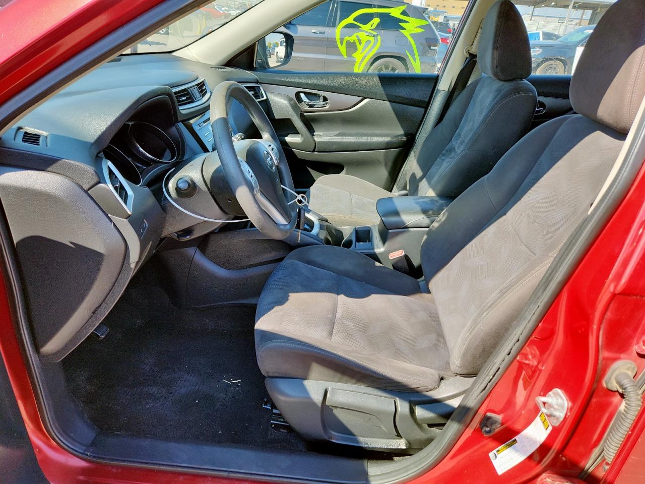 2015 Nissan Rogue S VIN: KNMAT2MT7FP536973 Lot: 84865405