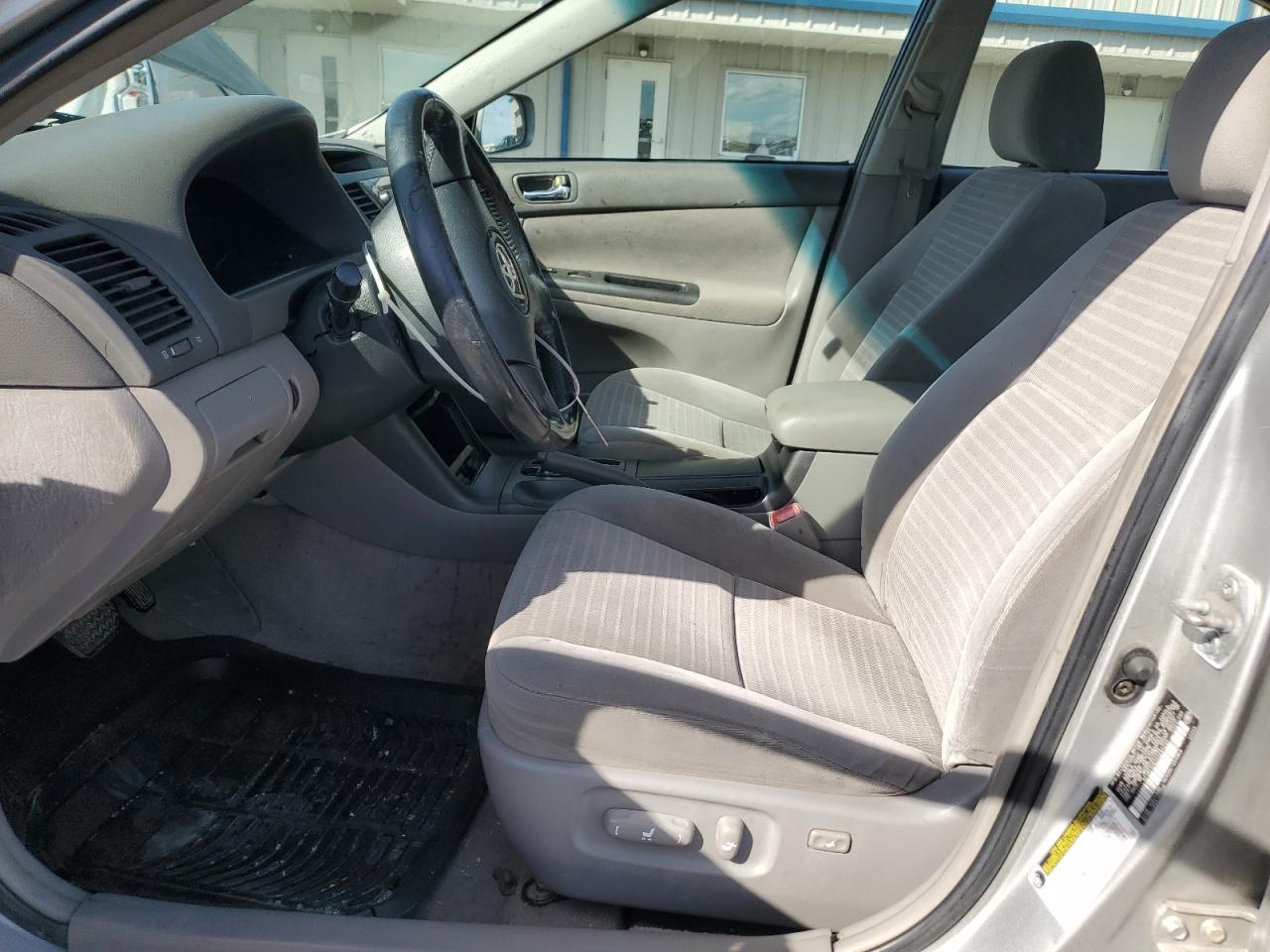 2005 Toyota Camry Le VIN: 4T1BE32K55U084340 Lot: 84587055