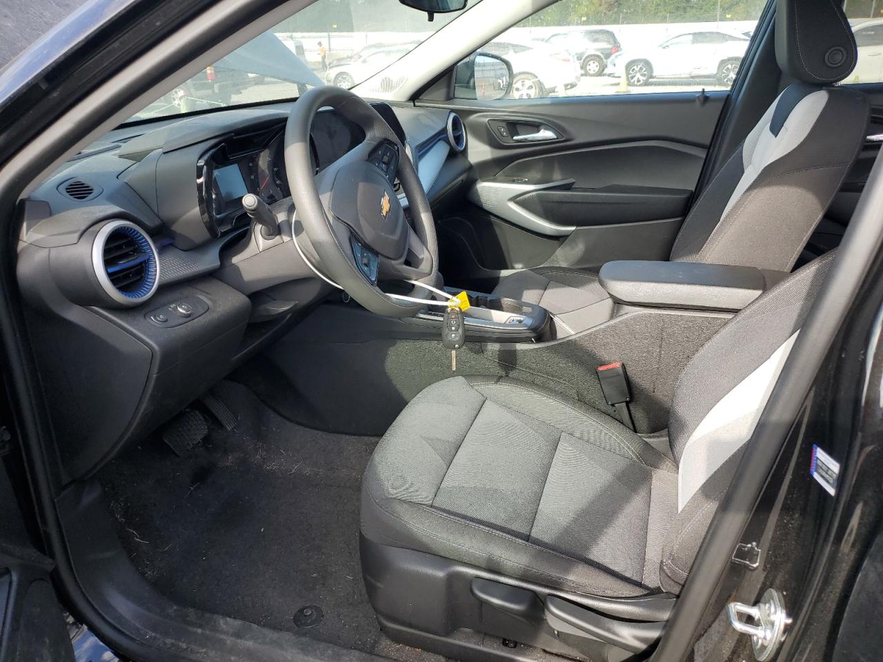 2025 Chevrolet Trax Ls VIN: KL77LFEPXSC139226 Lot: 82385835