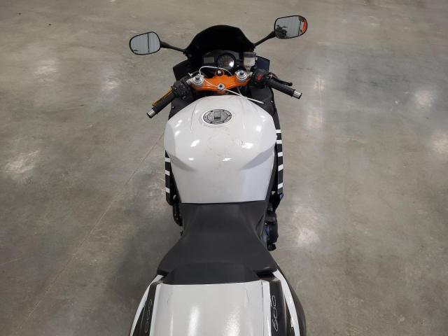 2004 TRIUMPH DAYTONA 600