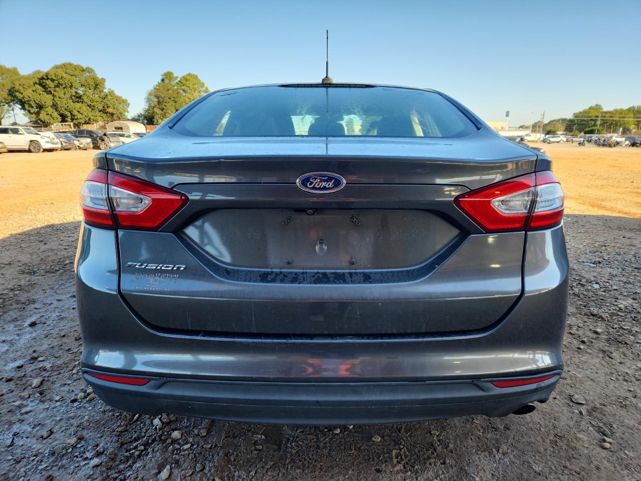 2016 Ford Fusion S VIN: 3FA6P0G70GR350835 Lot: 87314405