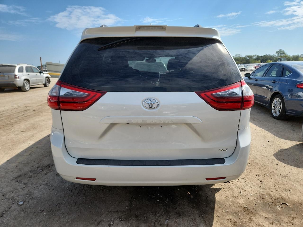 2020 Toyota Sienna Xle VIN: 5TDYZ3DC9LS042036 Lot: 81950825