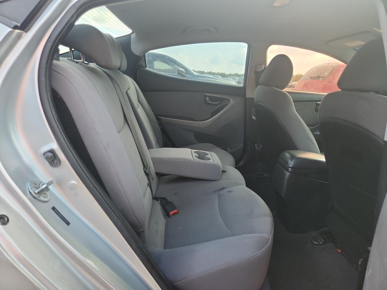 2014 Hyundai Elantra Se VIN: 5NPDH4AE2EH517015 Lot: 85494085