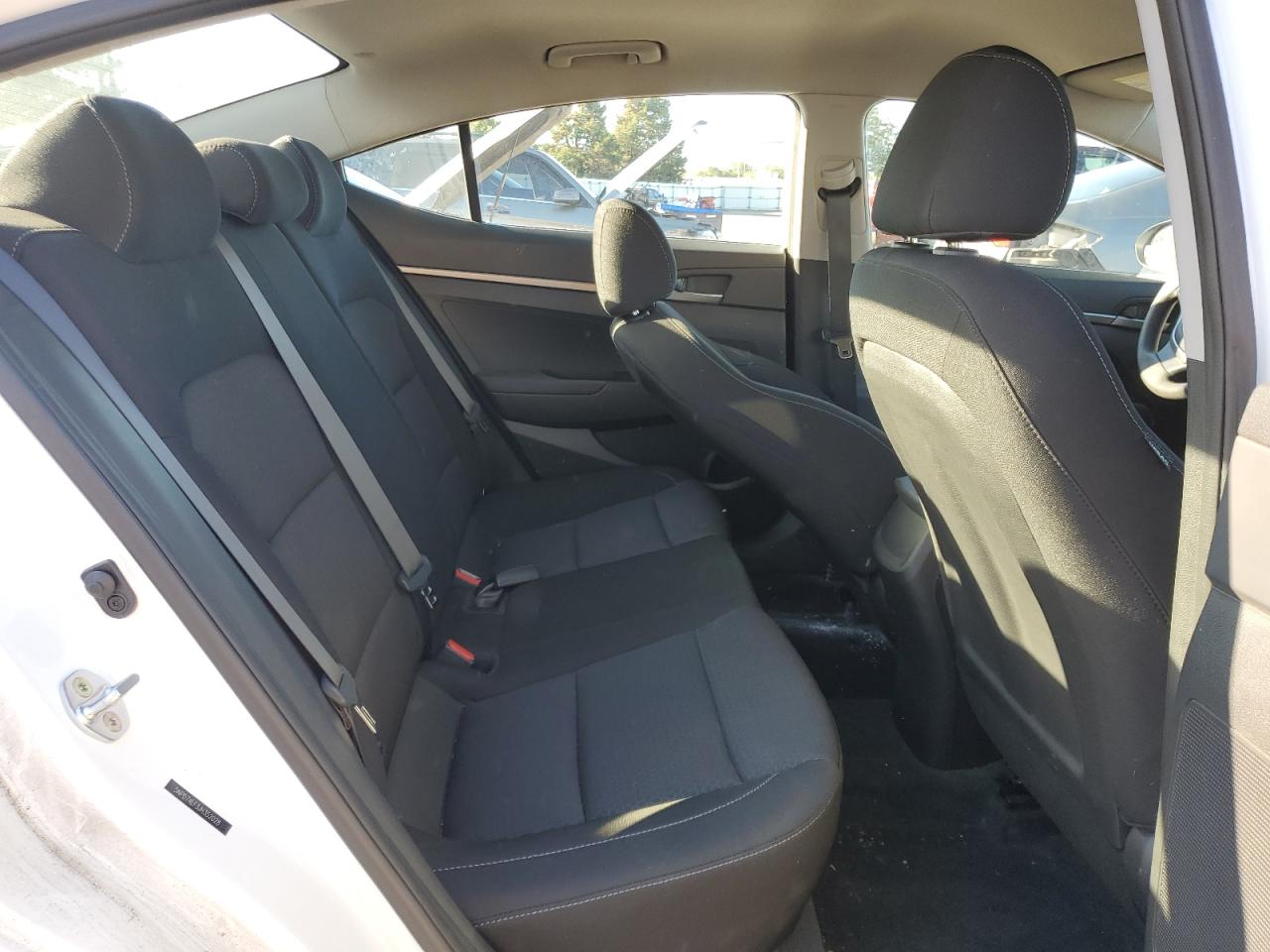 2018 Hyundai Elantra Se VIN: 5NPD74LF3JH352028 Lot: 84831915