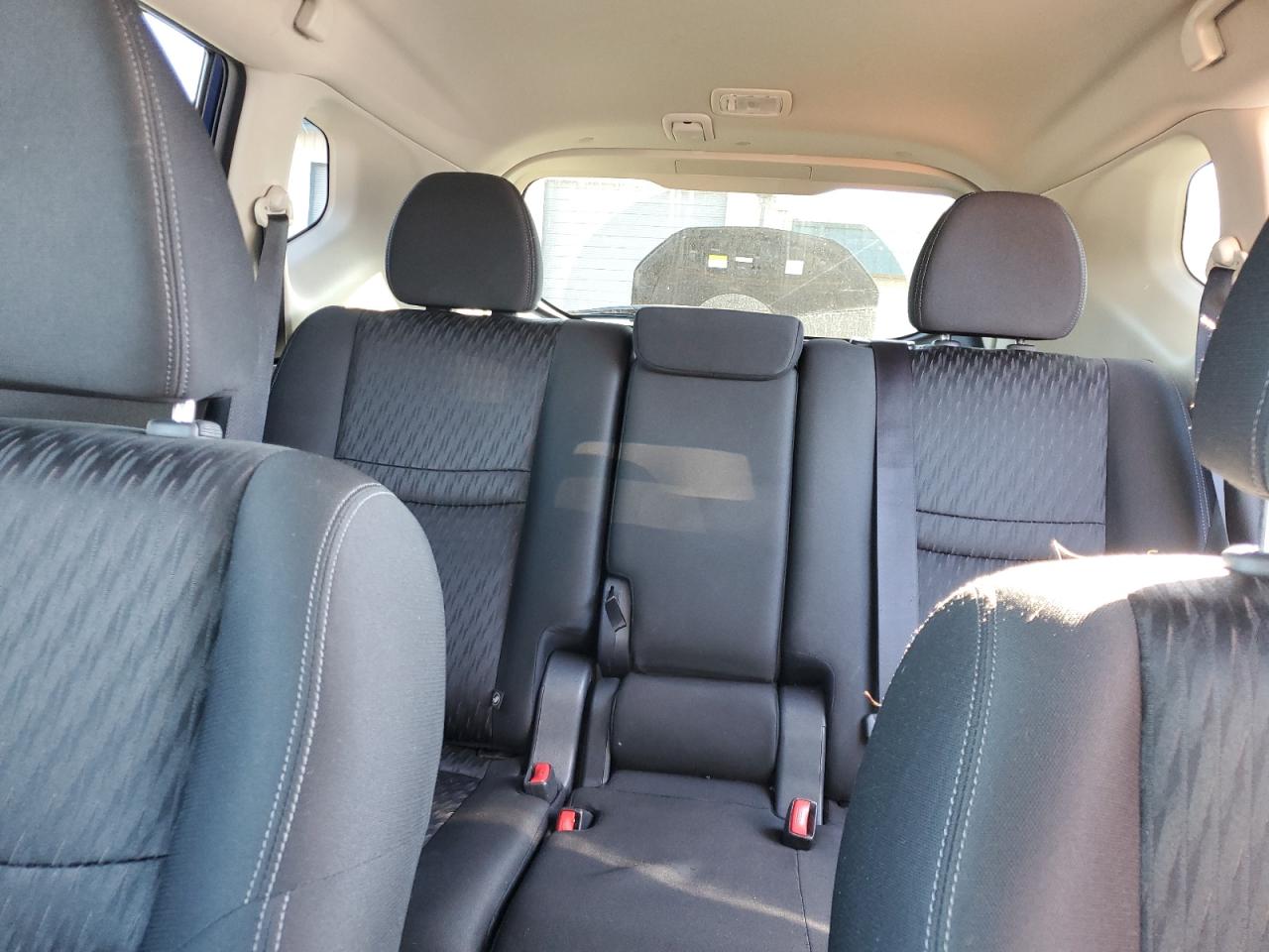 2019 Nissan Rogue S VIN: KNMAT2MT2KP529830 Lot: 86301865